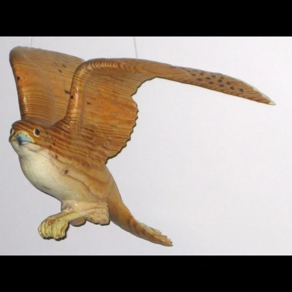 Flying falcon hanging sculpture fine art carving - Picture 5 of 9